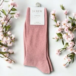 🆕J. Crew Pink Ribbed Crew Socks
